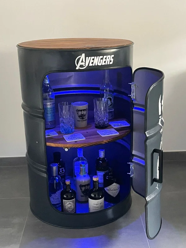 USTA BARREL PRO Varil Bar Dolabı – LED Aydınlatmalı & Kapaklı